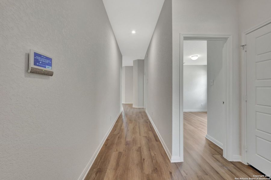 Spacious, unfurnished interior of a new home in Greenspoint Heights, Seguin (Image 29).