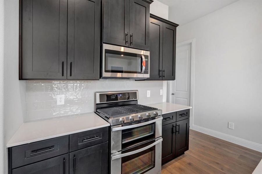 Furnished interior view inside a new home in Mustang Square, Plano (Image 9).