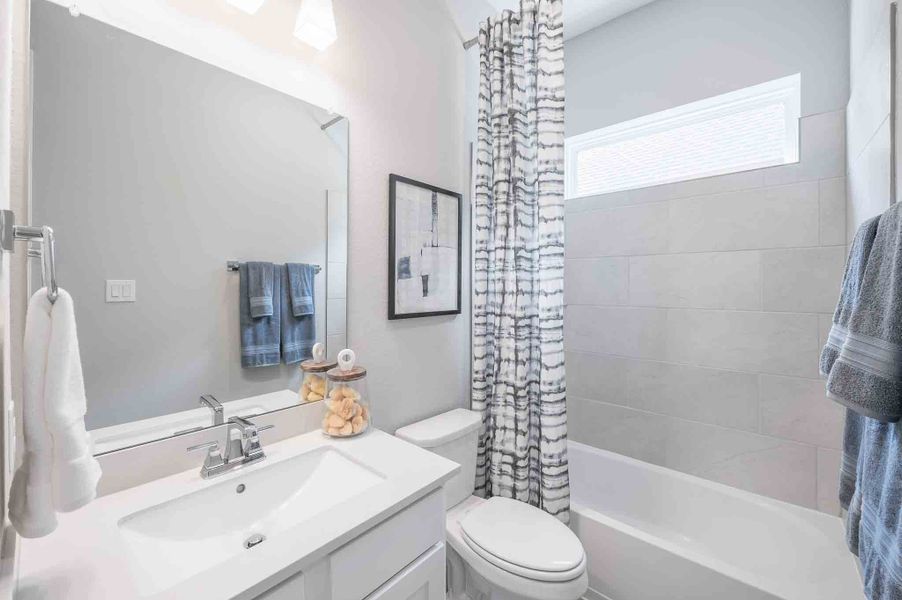 Representative furnished interior of a home built from the Barnhart by Tri Pointe Homes in Cross Creek Ranch 65′, Fulshear (Image 31). Representative furnished interior of a home built from the Barnhart by Tri Pointe Homes in Cross Creek Ranch 65′, Fulshear (Image 31).