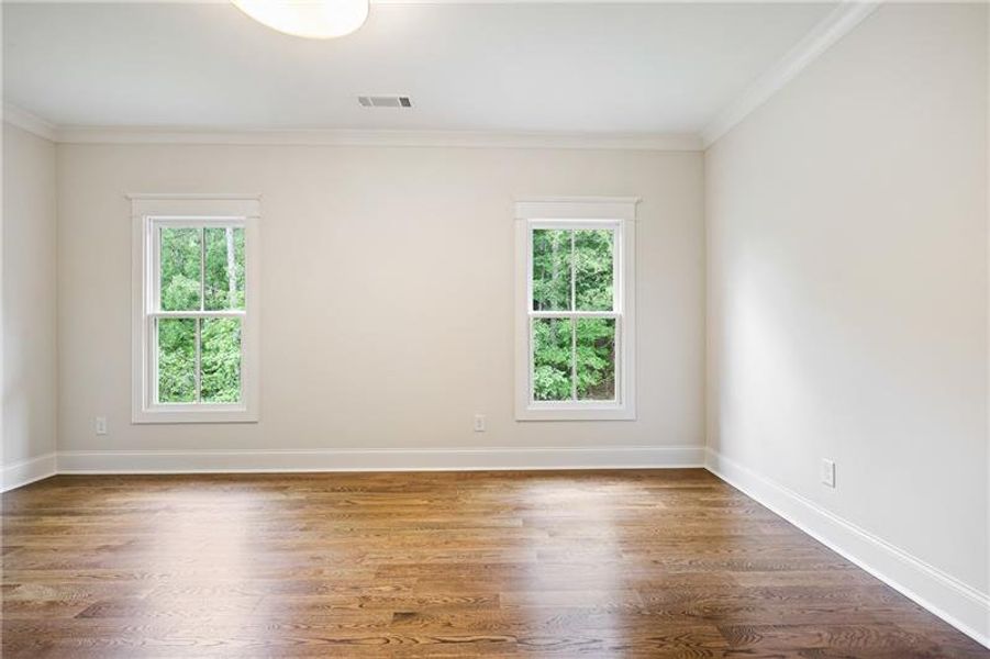 Spacious, unfurnished interior of a new home in The Reserve At Governors Towne Club, Acworth (Image 20).