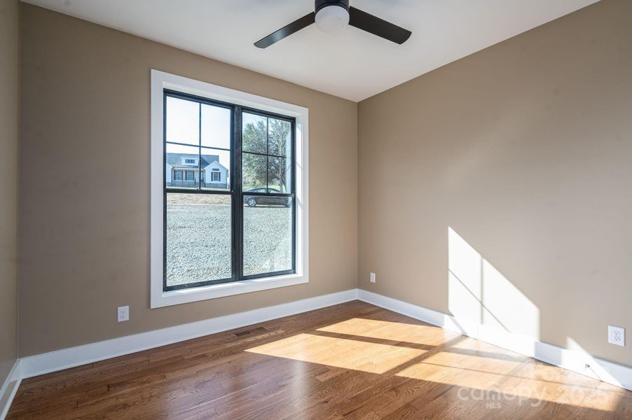 Spacious, unfurnished interior of a new home in , Maiden (Image 24).