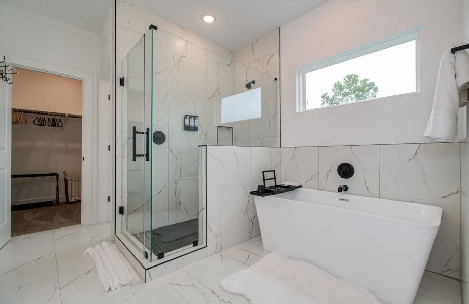 Furnished interior view inside a new home in Benson Street Court, Houston (Image 28).