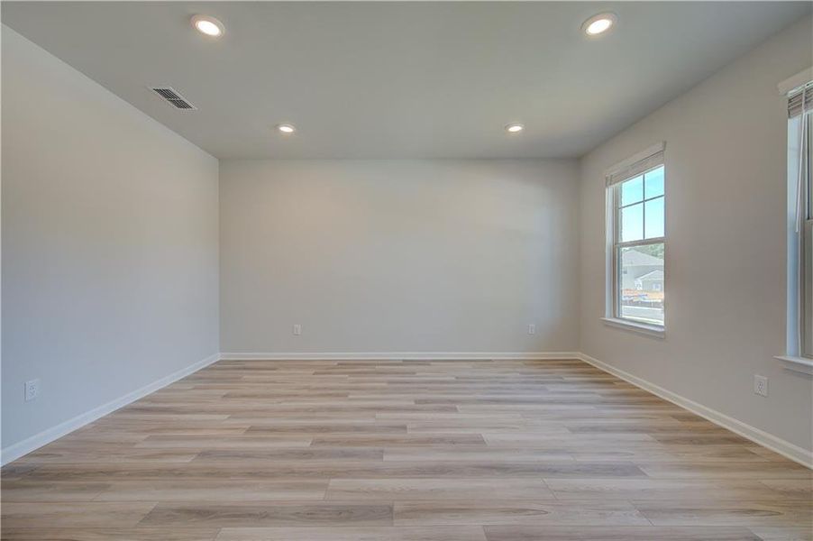 Spacious, unfurnished interior of a new home in Grandview at Millers Mill, Stockbridge (Image 11). Spacious, unfurnished interior of a new home in Grandview at Millers Mill, Stockbridge (Image 11).