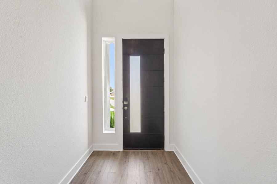Spacious, unfurnished interior of a new home in Sauls Ranch, Round Rock (Image 17).