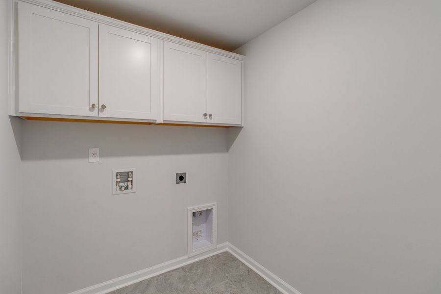 Spacious, unfurnished interior of a new home in Bluefield, Lexington (Image 31). Spacious, unfurnished interior of a new home in Bluefield, Lexington (Image 31).