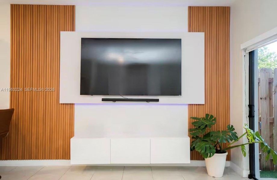 Close-up of interior finishes inside a home in , Homestead (Image 20).