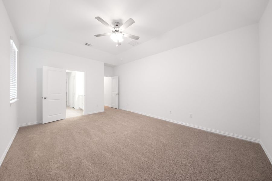 Spacious, unfurnished interior of a new home in Churchill, Anna (Image 18). Spacious, unfurnished interior of a new home in Churchill, Anna (Image 18).