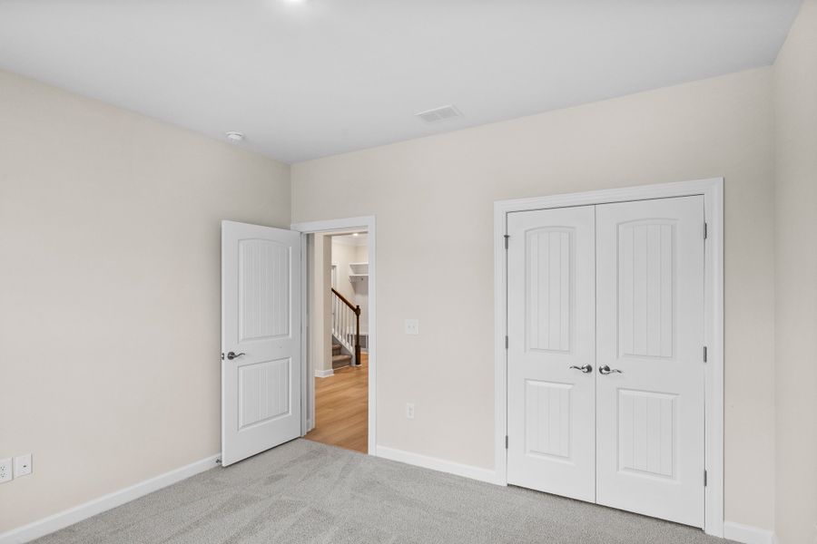Spacious, unfurnished interior of a new home in Waterbridge, Myrtle Beach (Image 25).