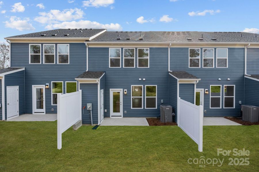 Exterior details and patio area of a home in Bell Glen, Charlotte (Image 3).