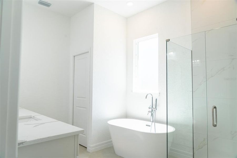 Furnished interior view inside a new home in , Ocala (Image 12).