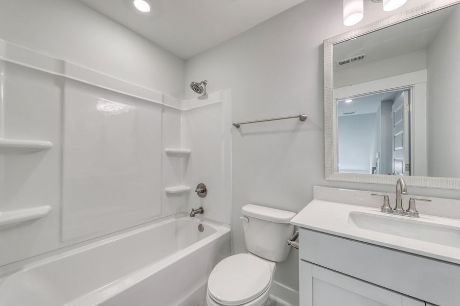 Furnished interior view inside a new home in Arcadia, Myrtle Beach (Image 16).