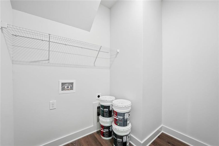 Spacious, unfurnished interior of a new home in , Ranger (Image 39).