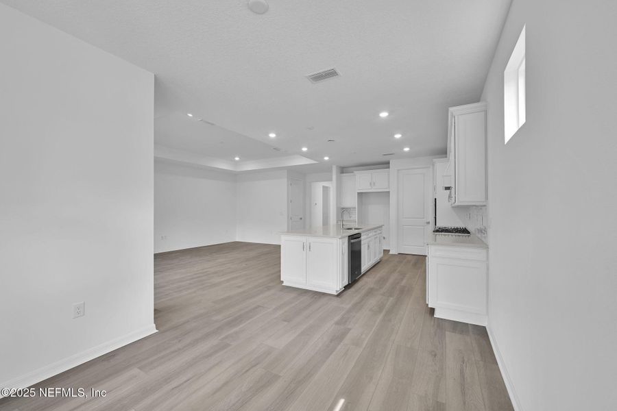 Spacious, unfurnished interior of a new home in Del Webb Nocatee, Ponte Vedra (Image 25). Spacious, unfurnished interior of a new home in Del Webb Nocatee, Ponte Vedra (Image 25).