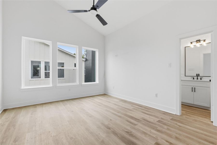 Spacious, unfurnished interior of a new home in , Houston (Image 19). Spacious, unfurnished interior of a new home in , Houston (Image 19).