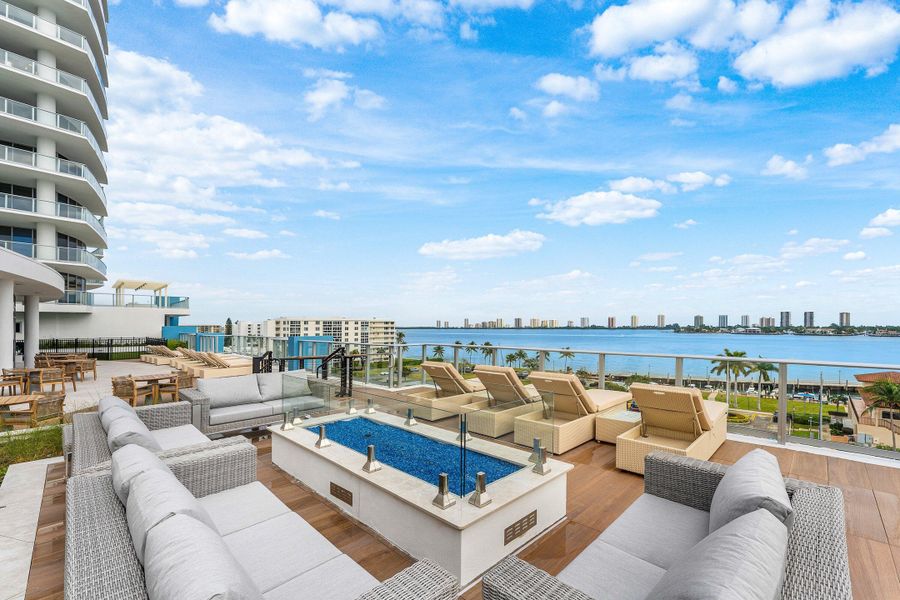 6th Floor Pool 6th Floor Pool