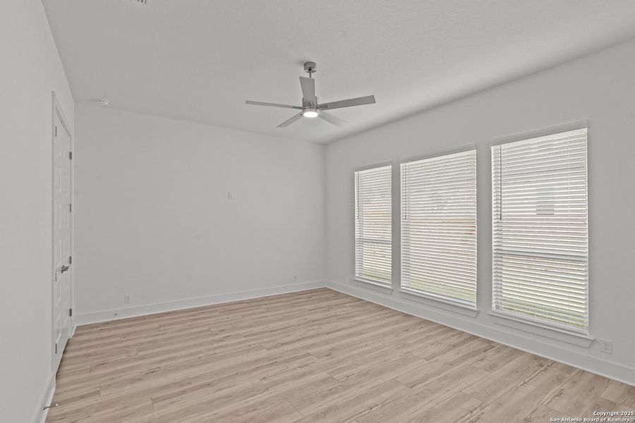 Spacious, unfurnished interior of a new home in Mesa Western, Cibolo (Image 16). Spacious, unfurnished interior of a new home in Mesa Western, Cibolo (Image 16).
