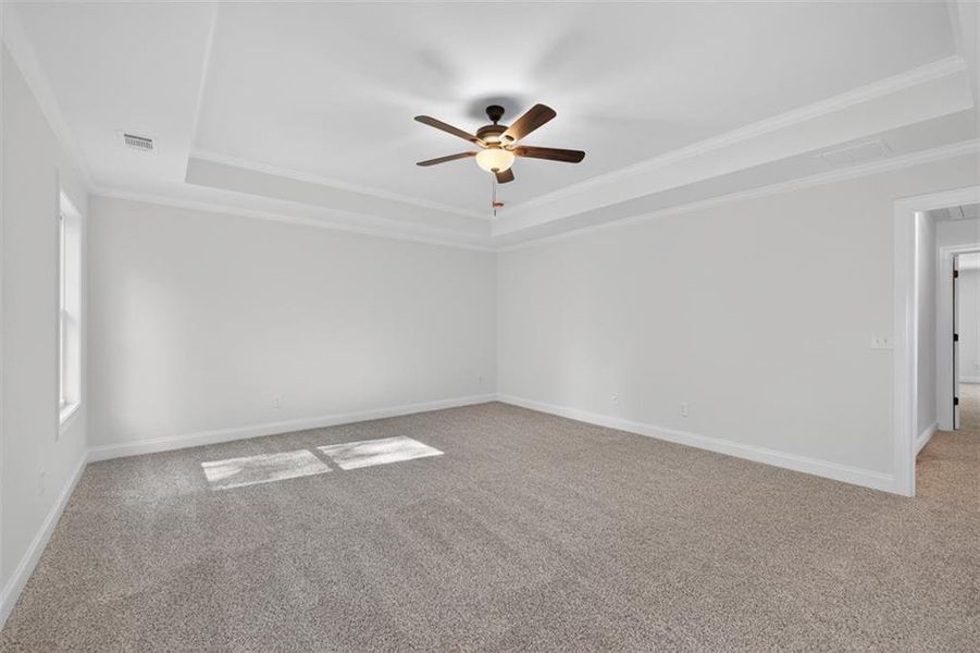 Spacious, unfurnished interior of a new home in , Jefferson (Image 64).