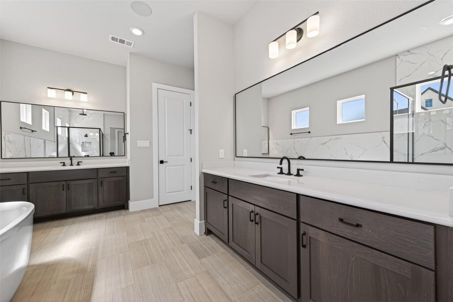 Furnished interior view inside a new home in , Missouri City (Image 42).