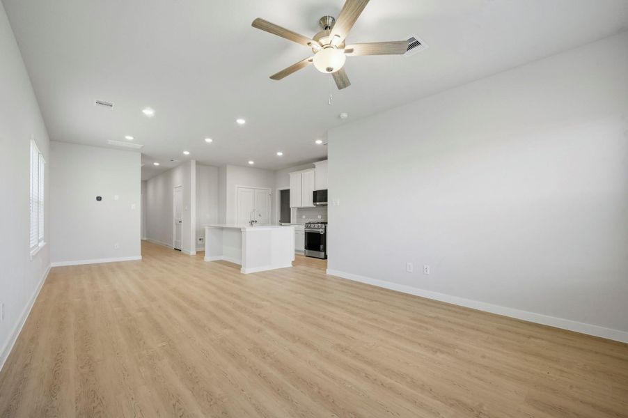 Spacious, unfurnished interior of a new home in Barrett Crossing, Crosby (Image 18).