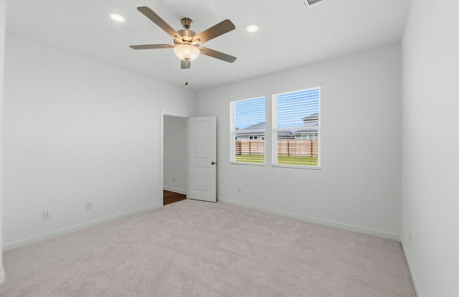 Spacious, unfurnished interior of a new home in Alto, San Marcos (Image 25).