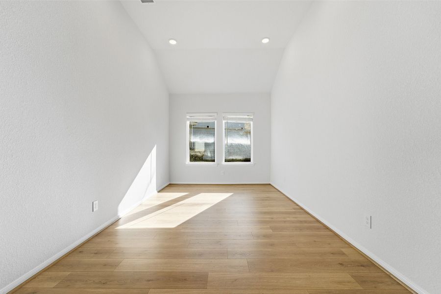 Spacious, unfurnished interior of a new home in Magnolia Springs, Montgomery (Image 39).