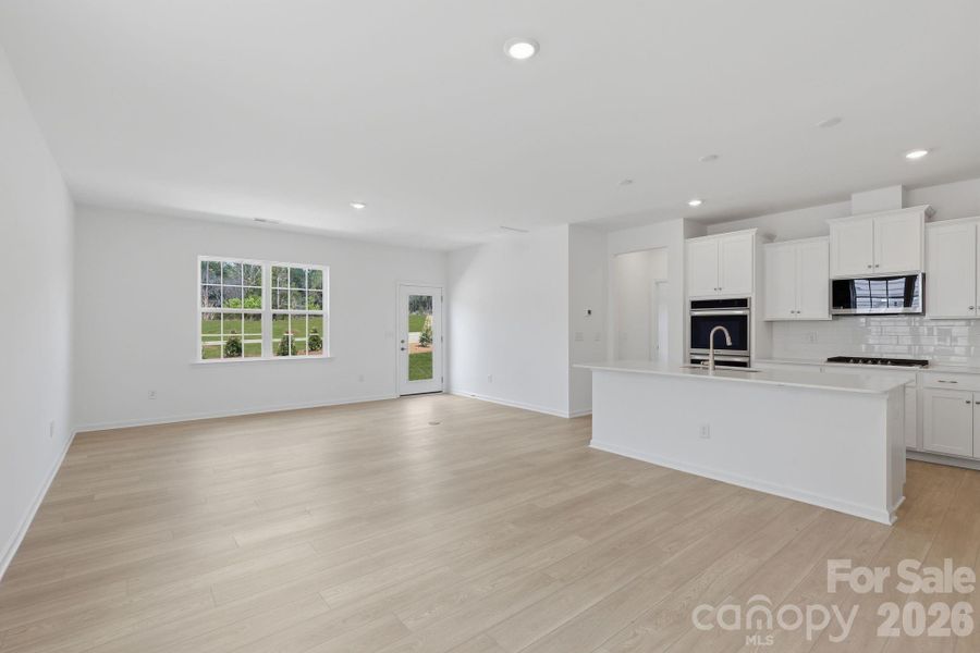 Spacious, unfurnished interior of a new home in Roselyn, Lancaster (Image 13).