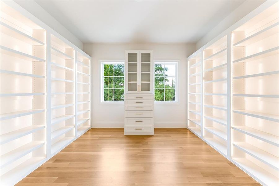 Spacious, unfurnished interior of a new home in , University Park (Image 27).