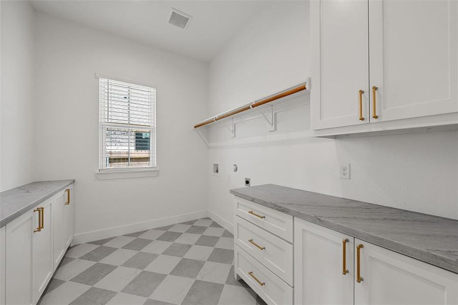 Furnished interior view inside a new home in , Hewitt (Image 11).