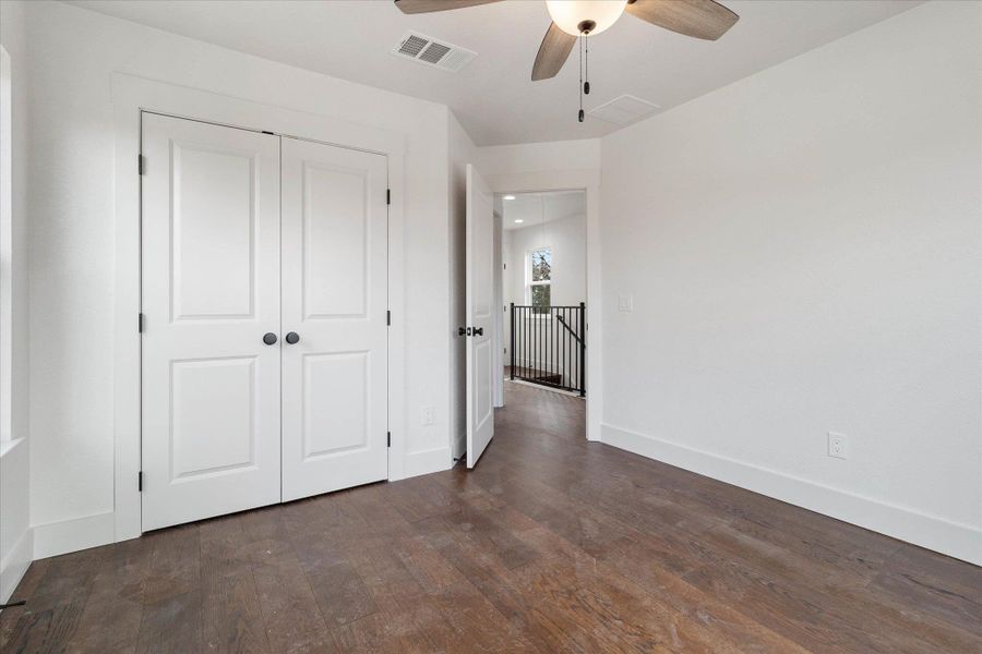 Spacious, unfurnished interior of a new home in , Wimberley (Image 30).