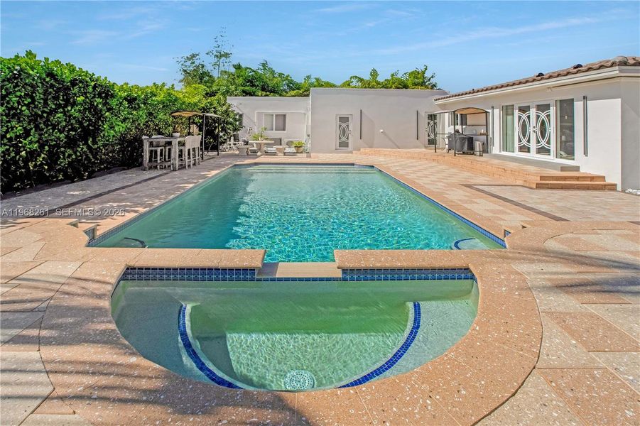 Exterior details and patio area of a home in , Surfside (Image 3).