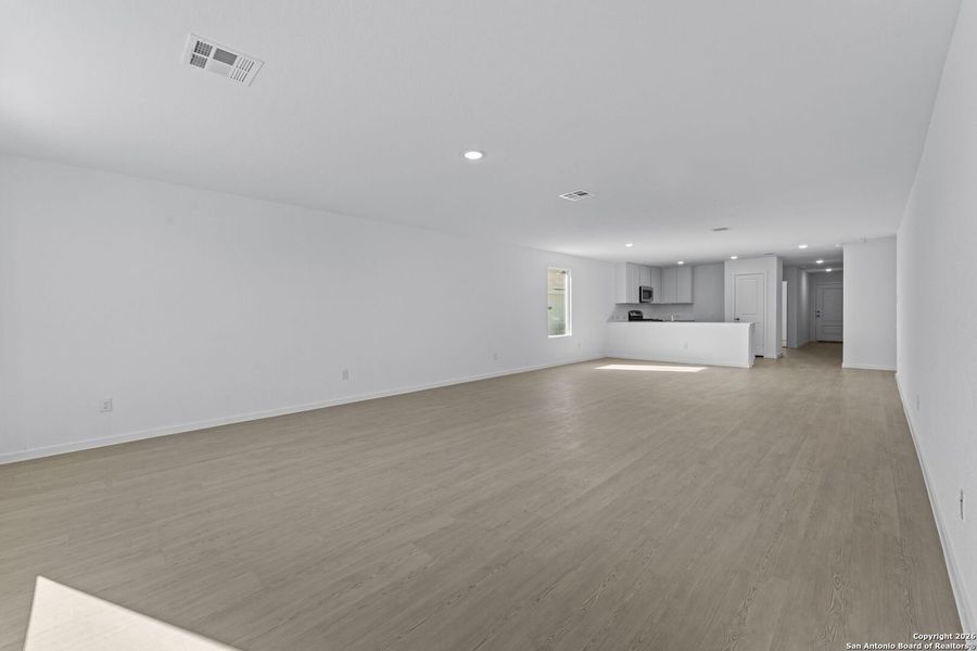 Spacious, unfurnished interior of a new home in , New Braunfels (Image 20).