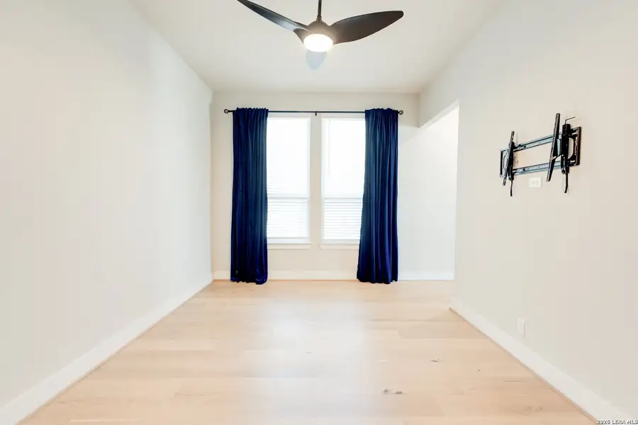 Spacious, unfurnished interior of a new home in Ventana, Bulverde (Image 23). Spacious, unfurnished interior of a new home in Ventana, Bulverde (Image 23).
