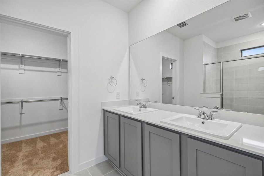 Furnished interior view inside a new home in Elevon, Lavon (Image 5).