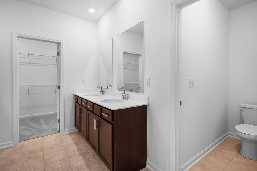 Representative furnished interior of a home built from the Norcross by Taylor Morrison in Heritage River, Euharlee (Image 8).