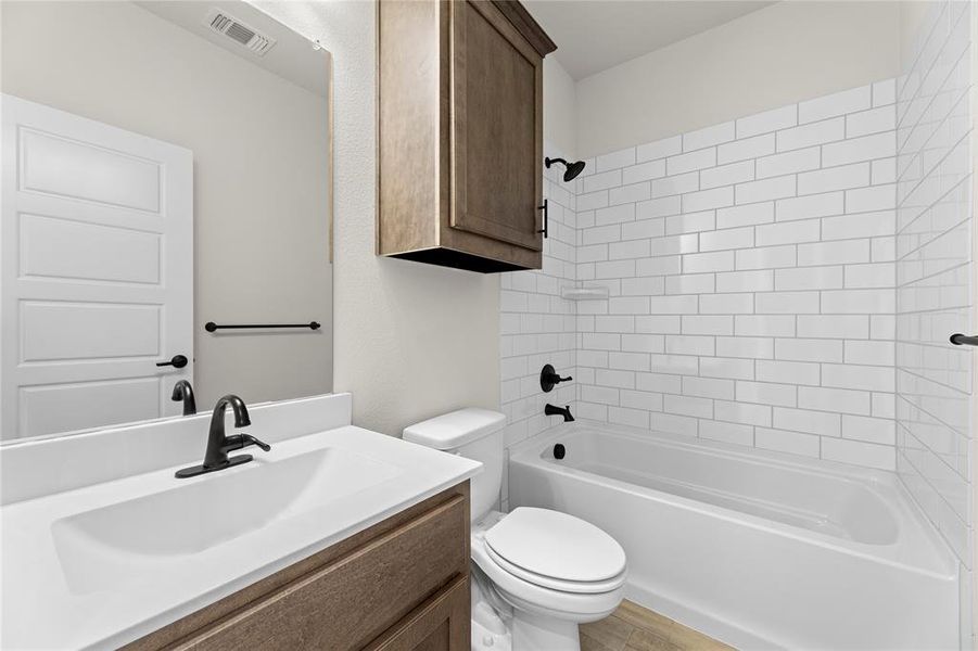 06. 705 Soprano - 2ND Bath