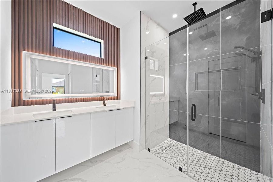 Furnished interior view inside a new home in , Lehigh Acres (Image 7).