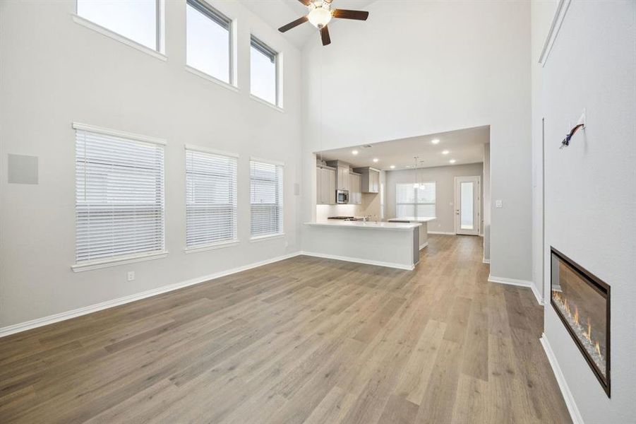 Spacious, unfurnished interior of a new home in Solterra Texas, Mesquite (Image 11).