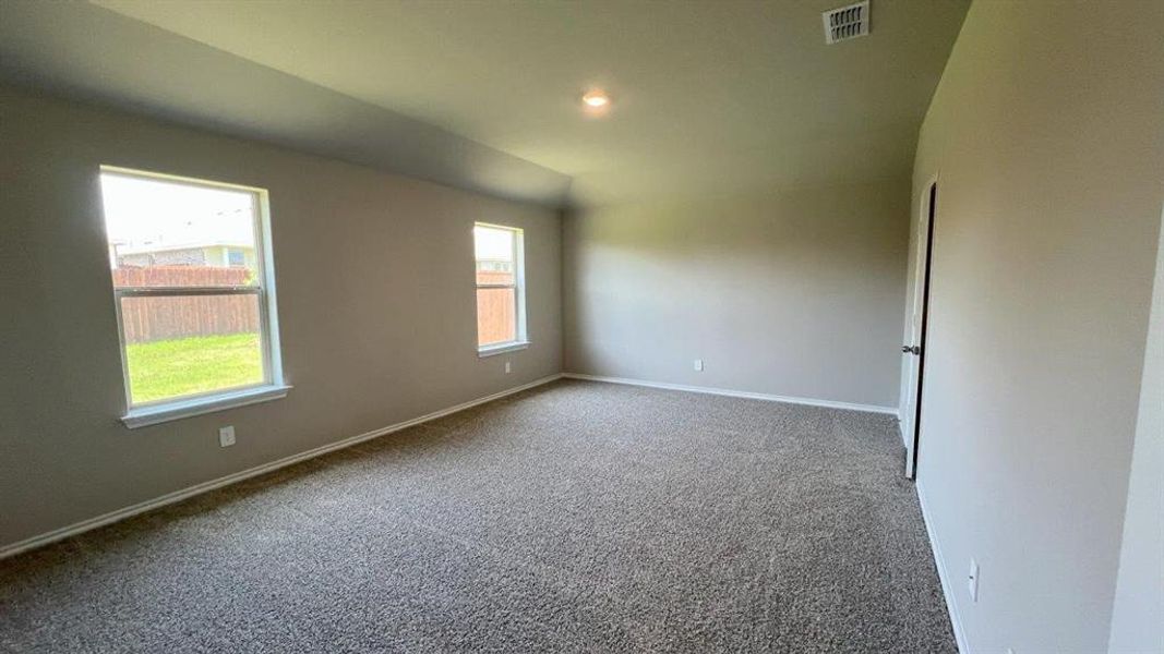Spacious, unfurnished interior of a new home in Rosewood at Beltmill, Fort Worth (Image 11). Spacious, unfurnished interior of a new home in Rosewood at Beltmill, Fort Worth (Image 11).