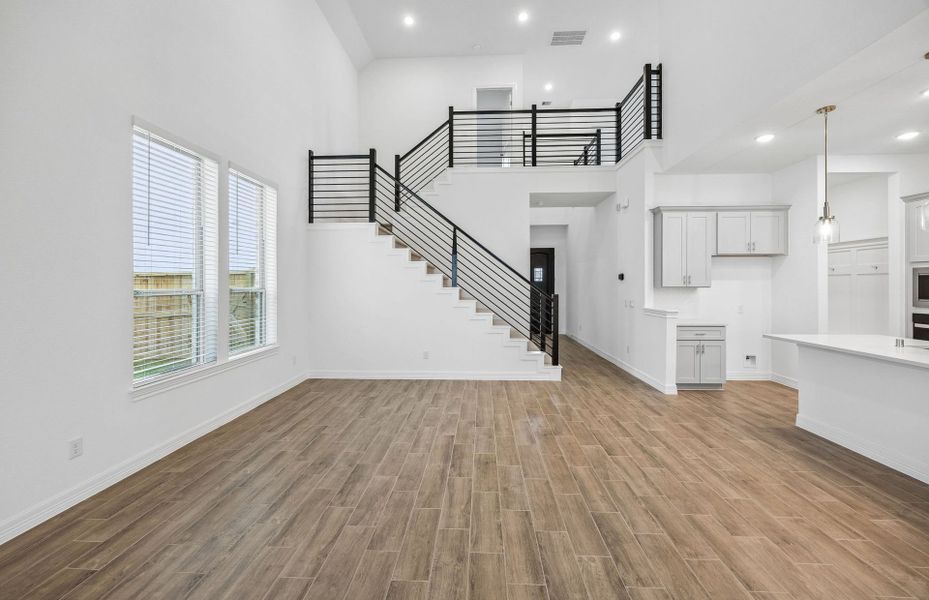 Spacious, unfurnished interior of a new home in Lago Mar, Texas City (Image 18). Spacious, unfurnished interior of a new home in Lago Mar, Texas City (Image 18).