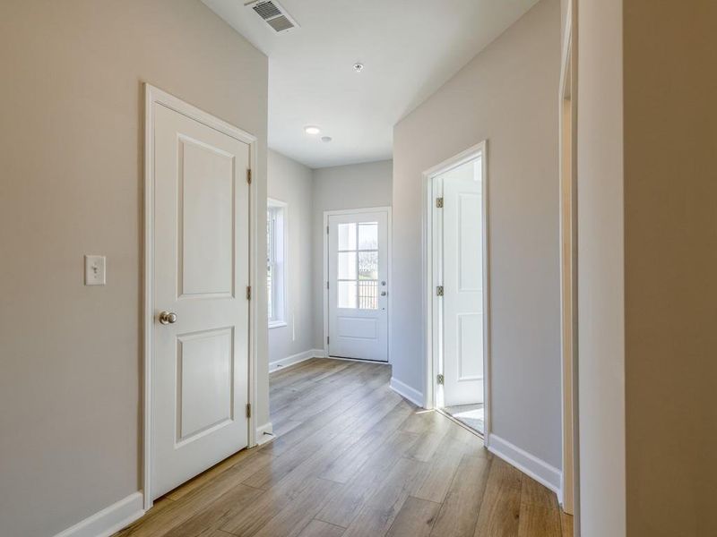 Spacious, unfurnished interior of a new home in Townes at South Main, Kennesaw (Image 4).