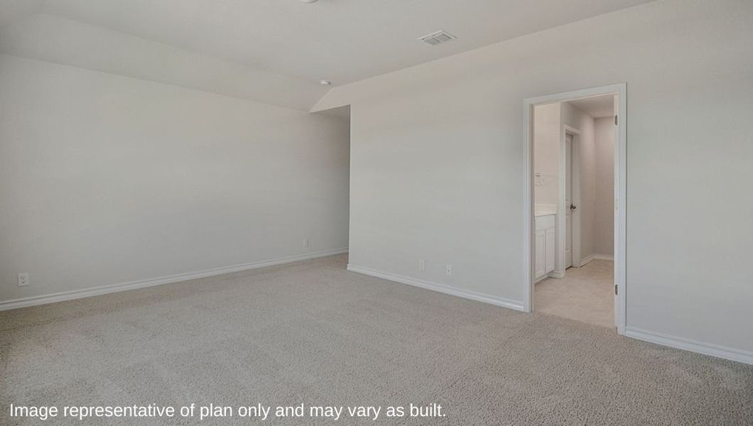 Representative unfurnished interior of a home built from the The Bowen by D.R. Horton in Hunters Ranch, San Antonio (Image 12).