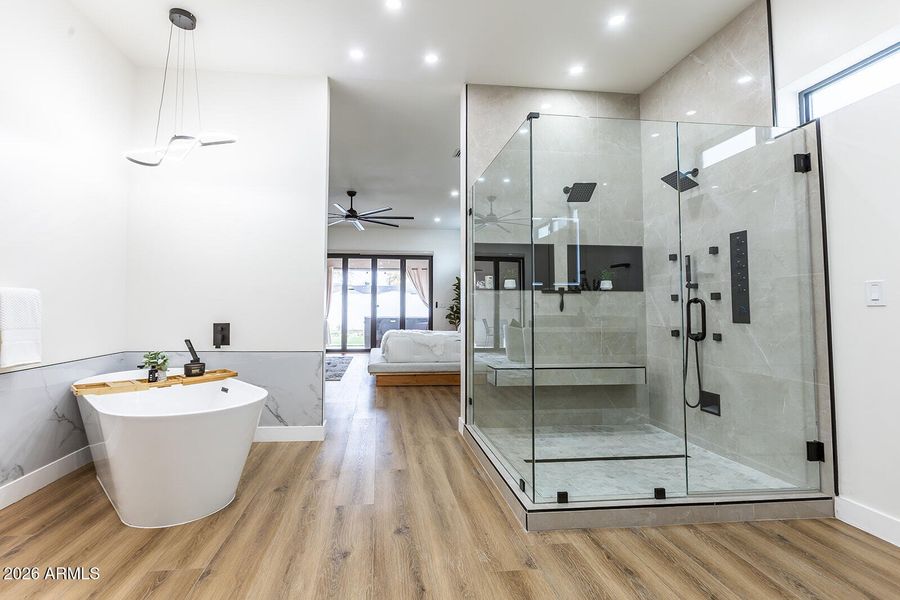 2536 E Indianola Ave-61