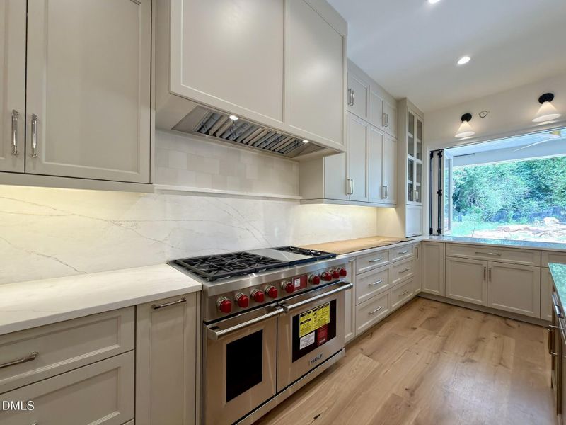 ECFFF5DC-1CB8-43D7-B40C-11DA8B69B278_1_1