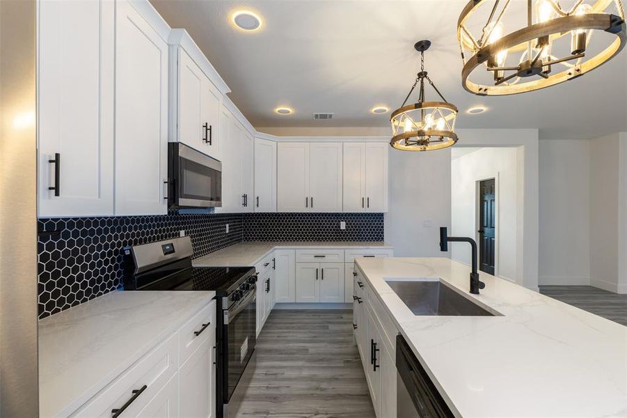 Furnished interior view inside a new home in , Granbury (Image 12).