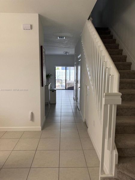 Spacious, unfurnished interior of a new home in , Homestead (Image 20).