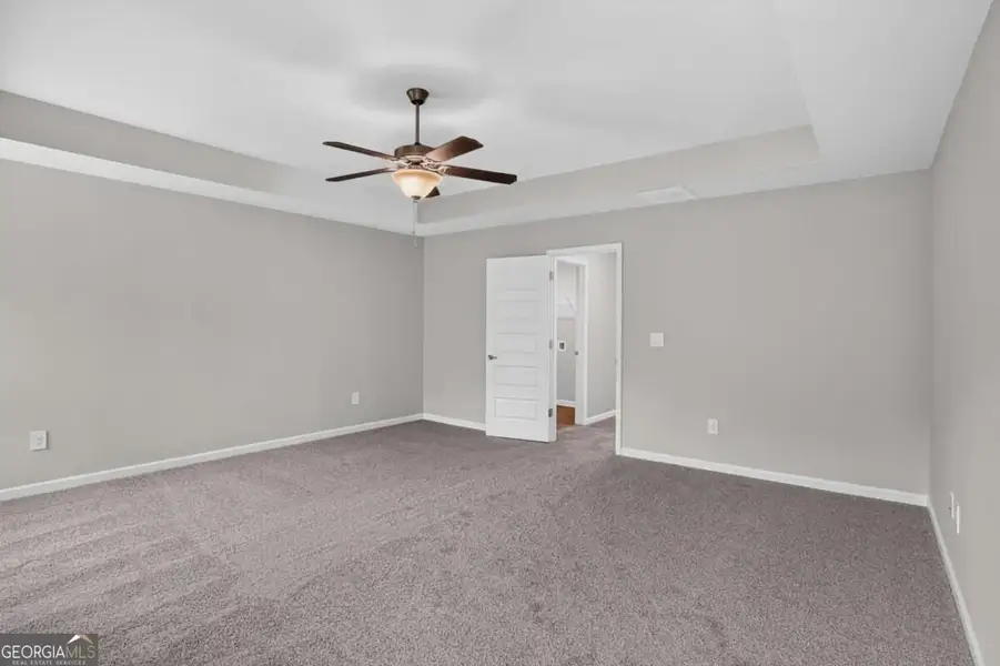 Spacious, unfurnished interior of a new home in Austin Ridge, Commerce (Image 21).