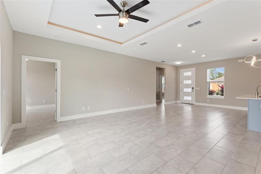 Spacious, unfurnished interior of a new home in , Kissimmee (Image 32).