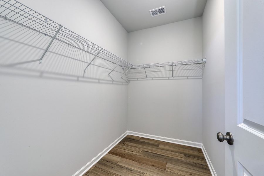 Spacious, unfurnished interior of a new home in Allston Park, Calabash (Image 24).