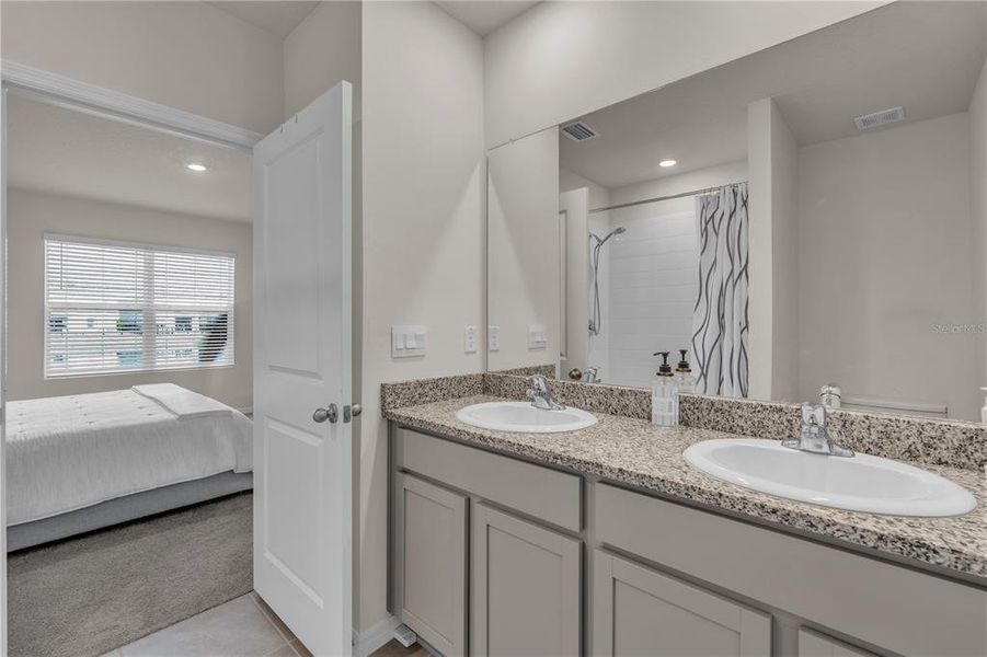 Furnished interior view inside a new home in Star Farms at Lakewood Ranch, Bradenton (Image 5).