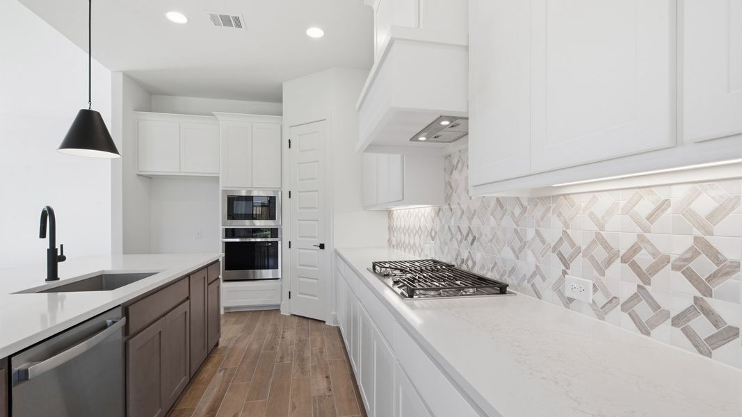 Furnished interior view inside a new home in Hillstead, Lavon (Image 12).